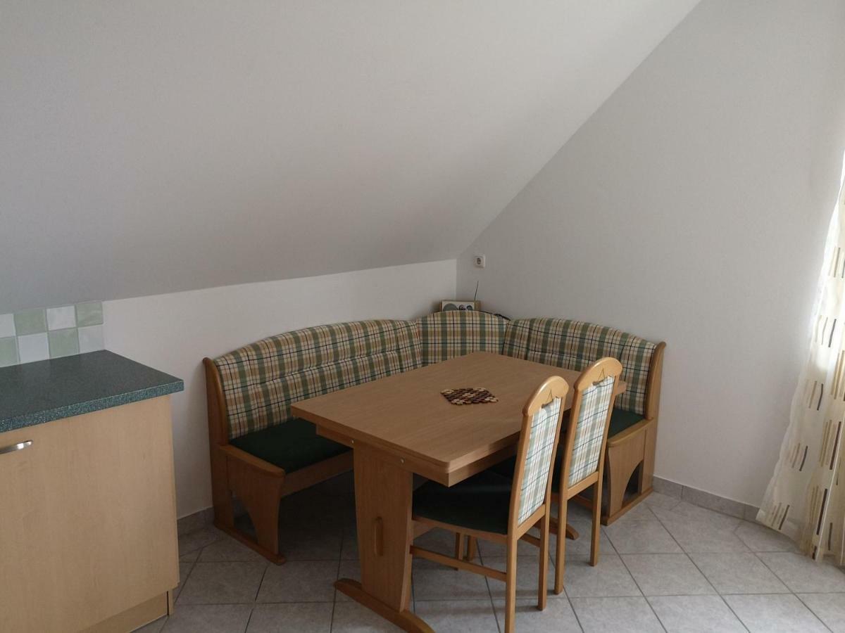 Eibenberger Apartment Щубенберг Екстериор снимка