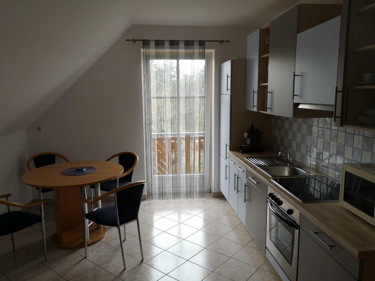 Eibenberger Apartment Щубенберг Екстериор снимка